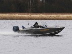 Моторно-гребная лодка ДМБ-480 ДК