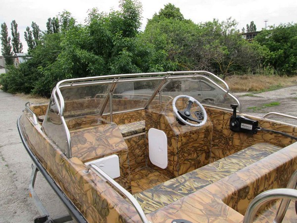 Лодка пластиковая Aquatrim 450