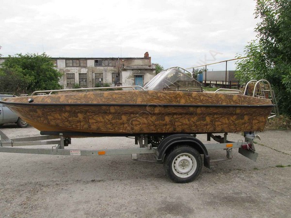 Лодка пластиковая Aquatrim 450