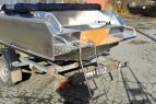 Алюминиевая лодка Алюмакс-435 с консолью